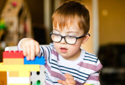 تشخیص بموقع اوتیسم، در پیشرفت مهارت‌های ارتباطی و کلامی کودکان تاثیر بسزایی دارد